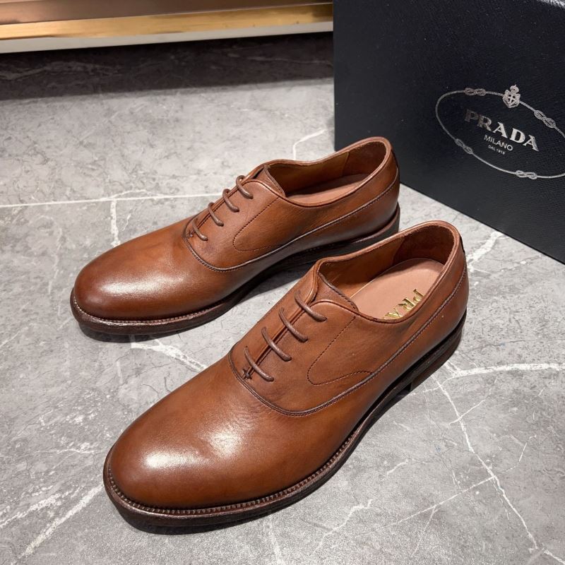 Pra*a leather shoes